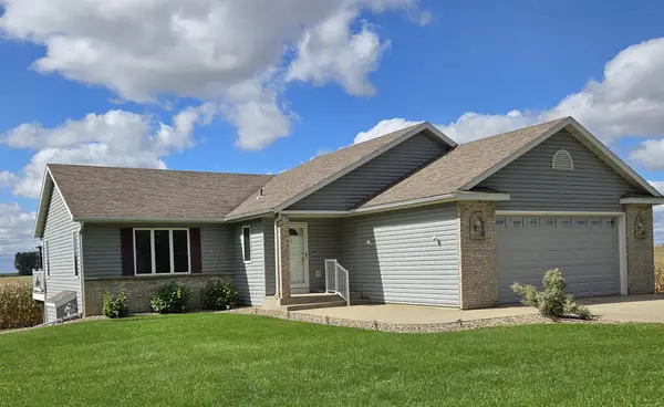 500 4th Avenue Ne, Hayfield, MN 55940