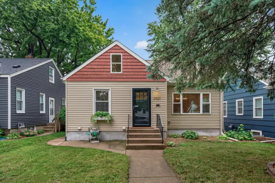 2921 Georgia Avenue S, Saint Louis Park, MN 55426 - #2