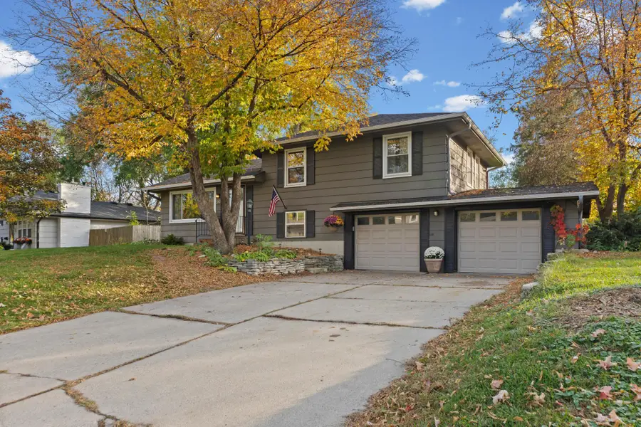 4625 Oxborough Lane, Bloomington, MN 55437 - #2