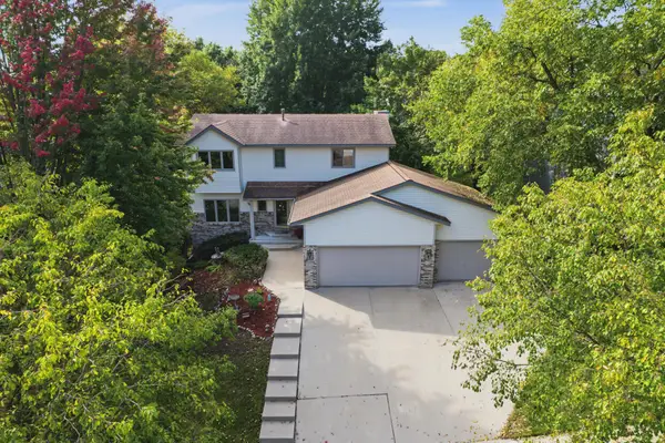 2112 Parkwood Hills Drive Ne, Rochester, MN 55906