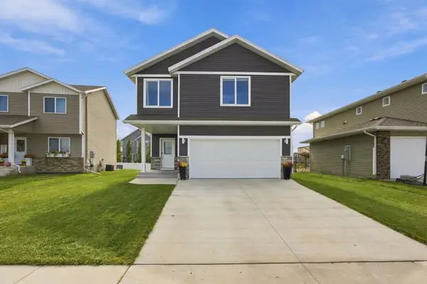 781 Albert Drive W, West Fargo, ND 58078