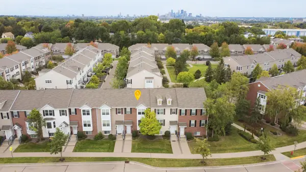 554 Huset Parkway Ne, Minneapolis, MN 55421