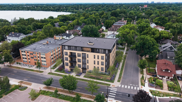 2825 W 44th Street #1, Minneapolis, MN 55410