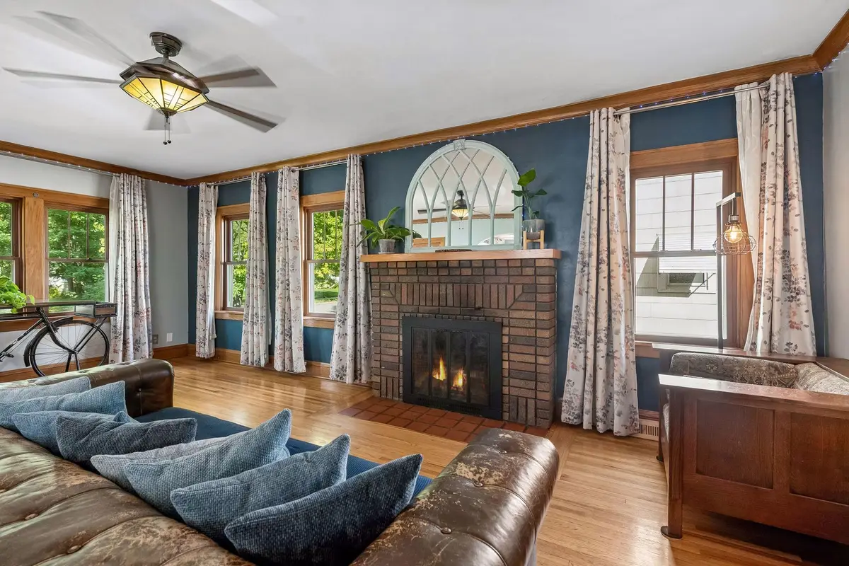 4106 Vincent Avenue N, Minneapolis, MN 55412 - #1