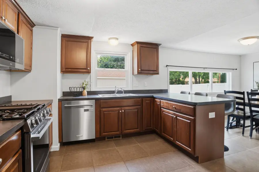 8841 Nicollet Avenue S, Minneapolis, MN 55420 - #2