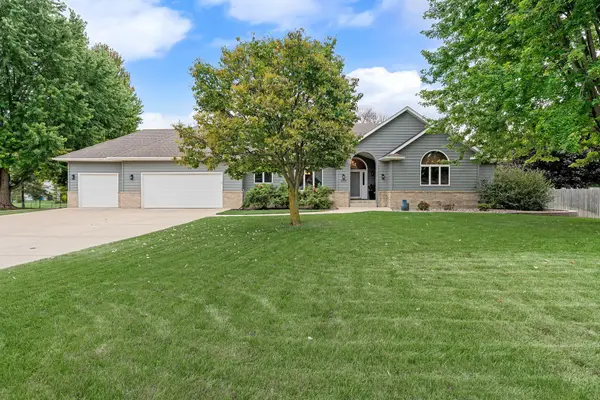 1565 Dell Place, Owatonna, MN 55060