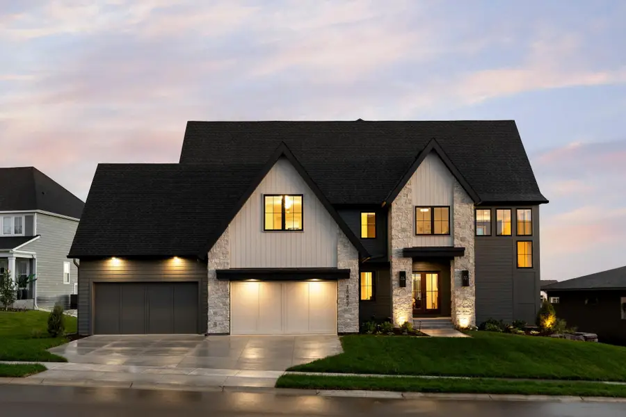 16457 47th Place N, Minneapolis, MN 55446 - #2