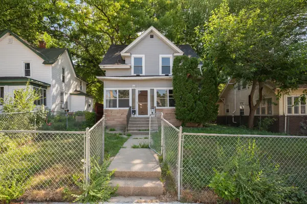 2630 Girard Avenue N, Minneapolis, MN 55411