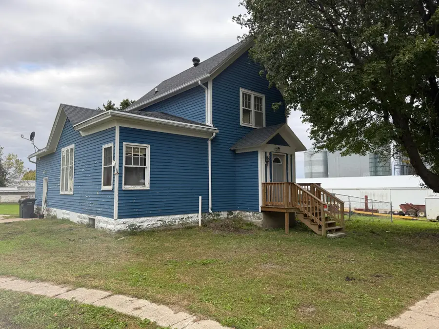 113 Nevada Avenue, Adrian, MN 56110 - #3