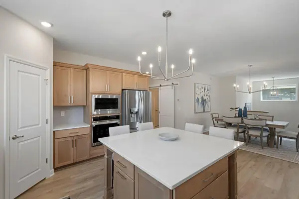 17755 Ellsworth Drive, Lakeville, MN 55044