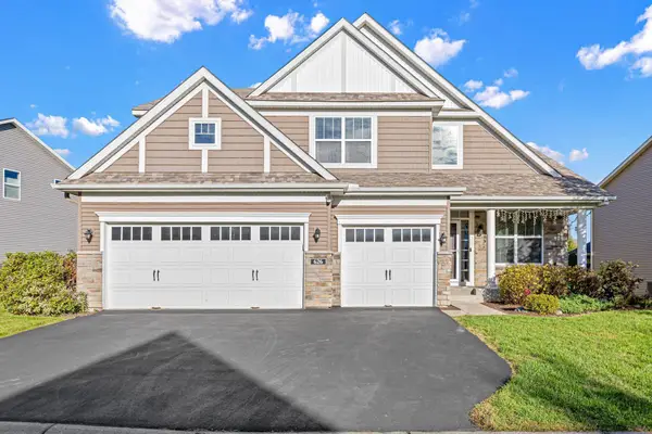 626 Eastgate Parkway, Mahtomedi, MN 55115