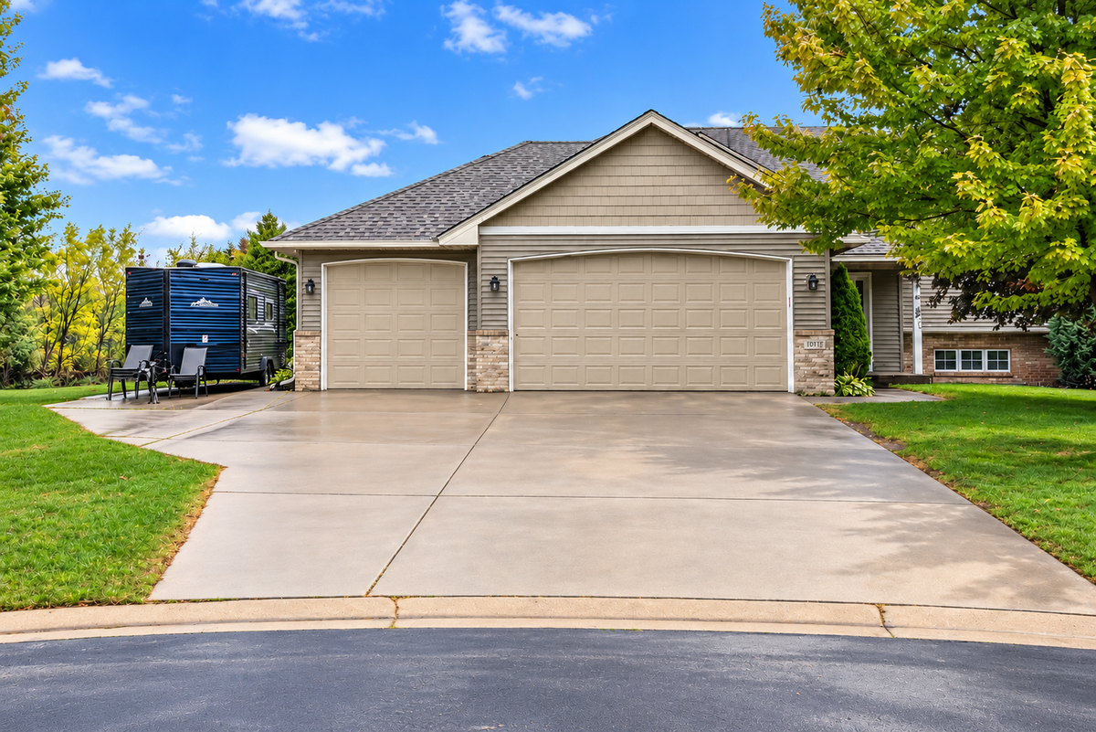 9711 Woodcrest Court, Monticello, MN 55362 - #1