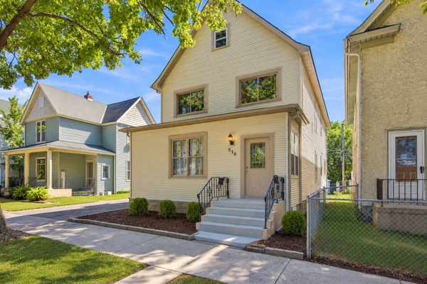 516 8th Avenue Ne, Minneapolis, MN 55413