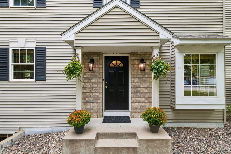 9370 Rath Place, Eden Prairie, MN 55347 - #3