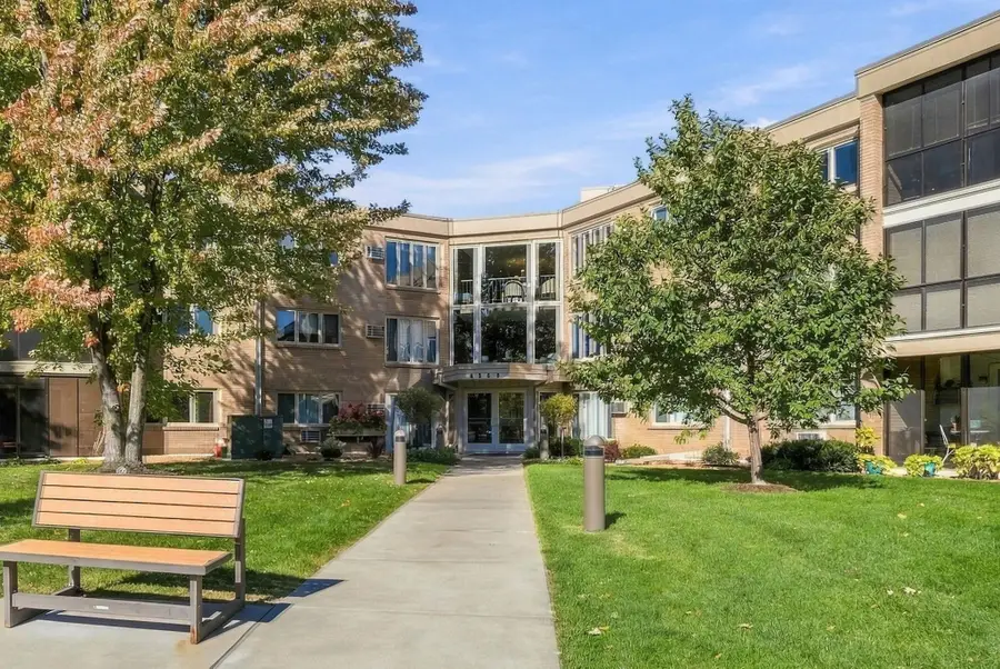 4360 Brookside Court #211, Edina, MN 55436 - #2