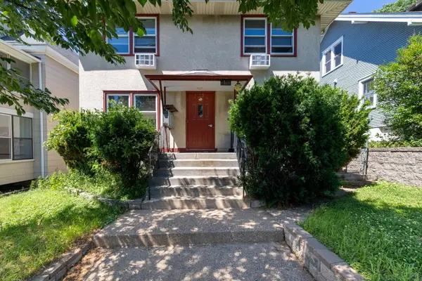 1875 Minnehaha Avenue W, Saint Paul, MN 55104