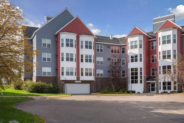 720 3rd Avenue Ne #120, Minneapolis, MN 55413
