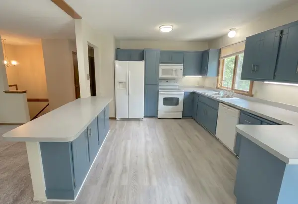 158 Valleyview Street Sw, New Prague, MN 56071