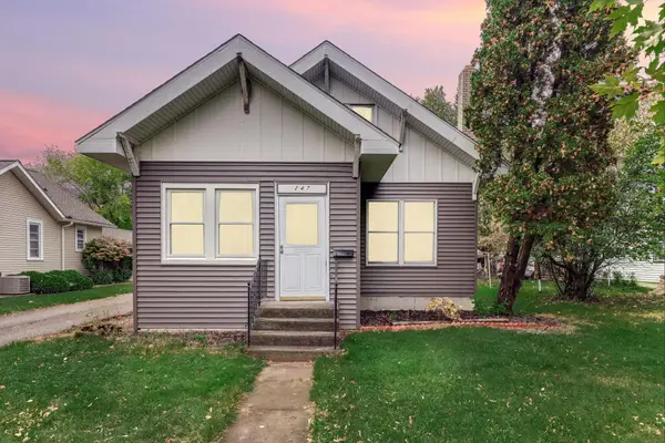 247 W 6th Street, New Richmond, WI 54017