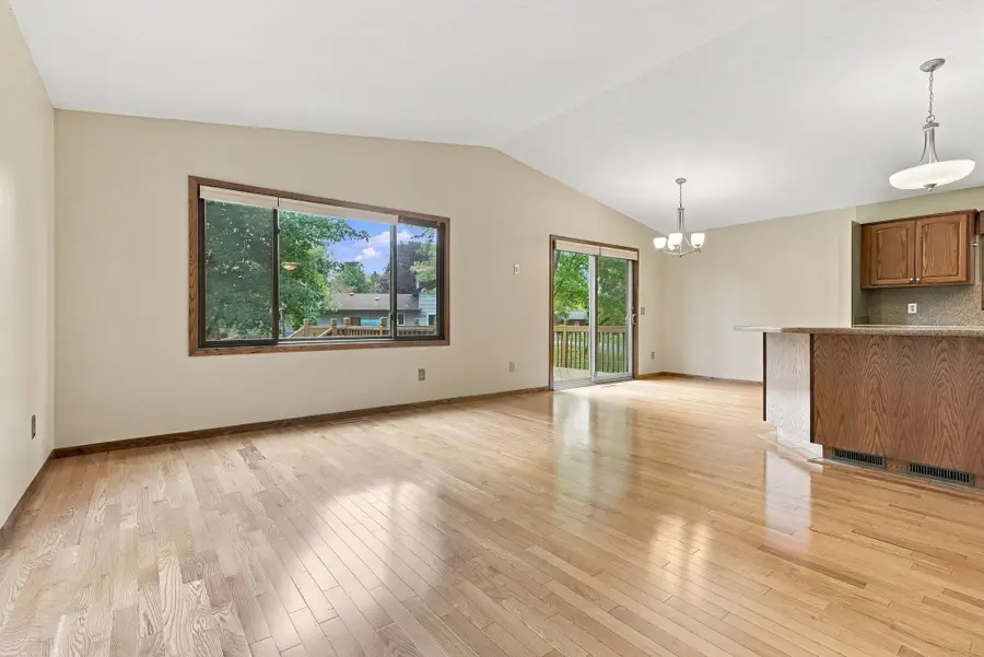 1980 Timber Wolf Trail N, Eagan, MN 55122 - #2