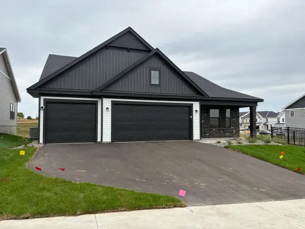 8852 63rd Street S, Cottage Grove, MN 55016