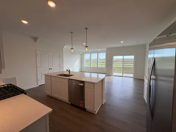 6287 Ivywood Avenue S, Cottage Grove, MN 55016