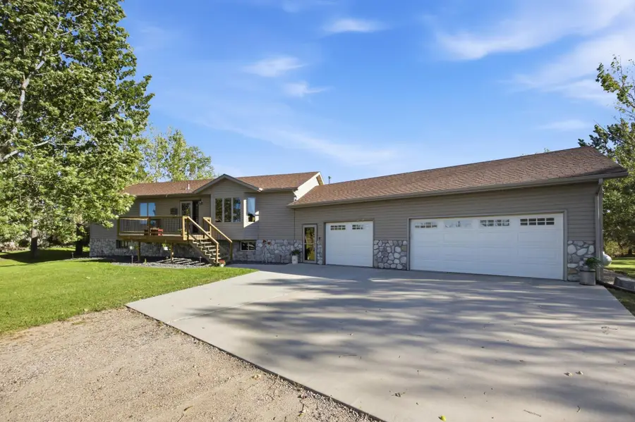 5606 57 1/2 Avenue N, Harwood, ND 58042 - #3