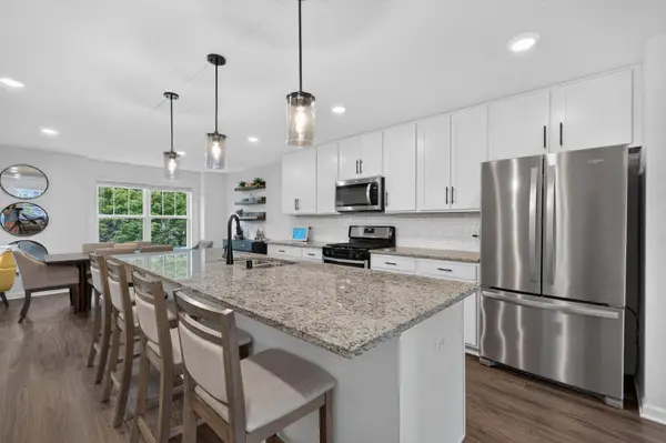 748 Midtown Lane, New Brighton, MN 55112