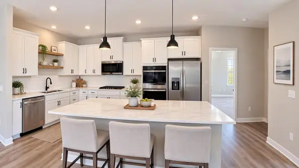 1712 Oak Creek Drive, Chaska, MN 55318