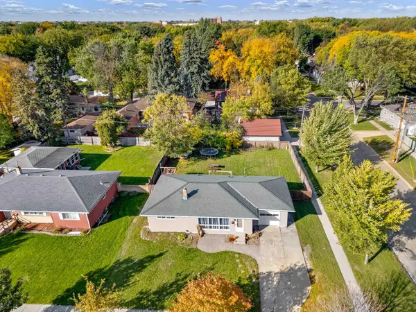 1701 5th Street S, Fargo, ND 58103