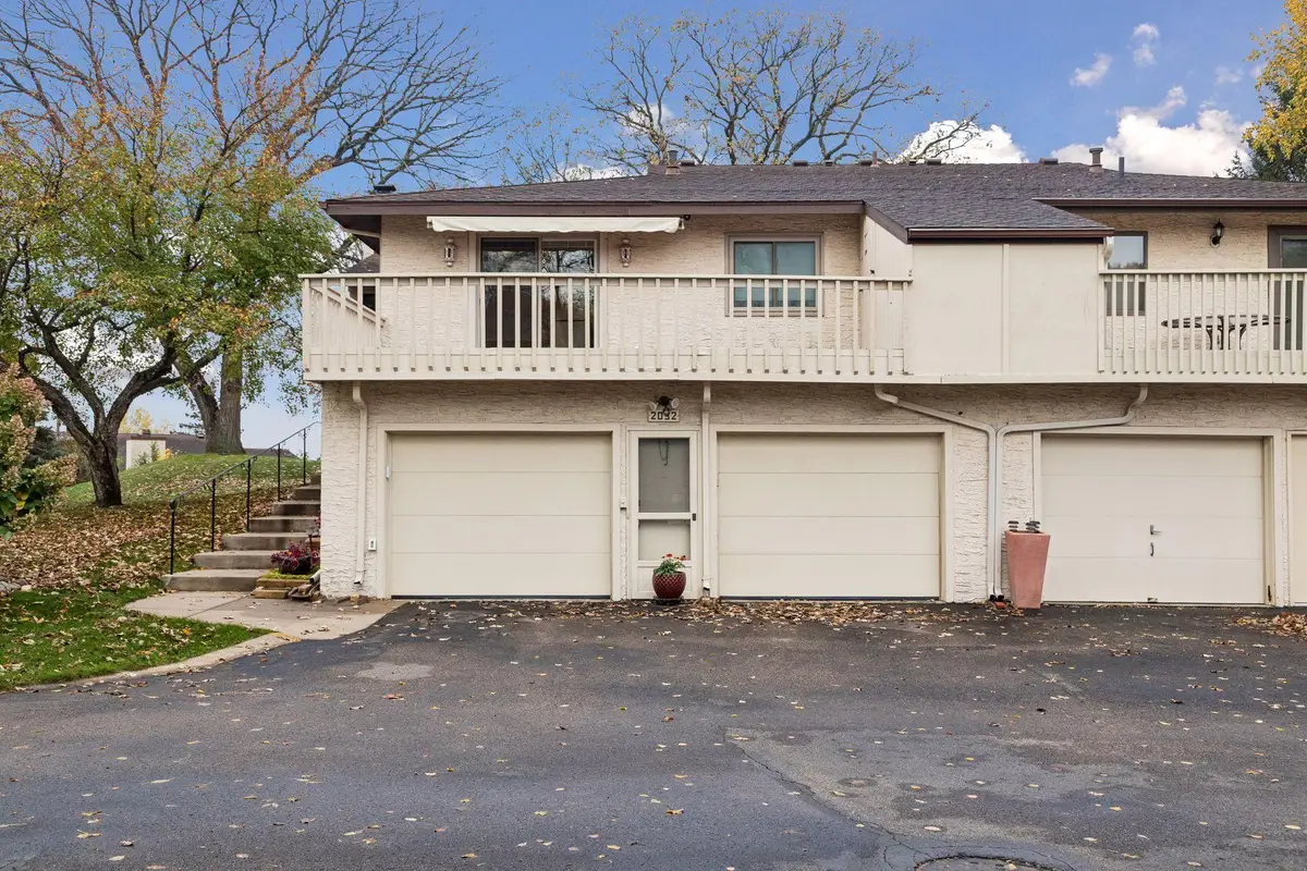 2032 Charlton Ridge, Saint Paul, MN 55118 - #1