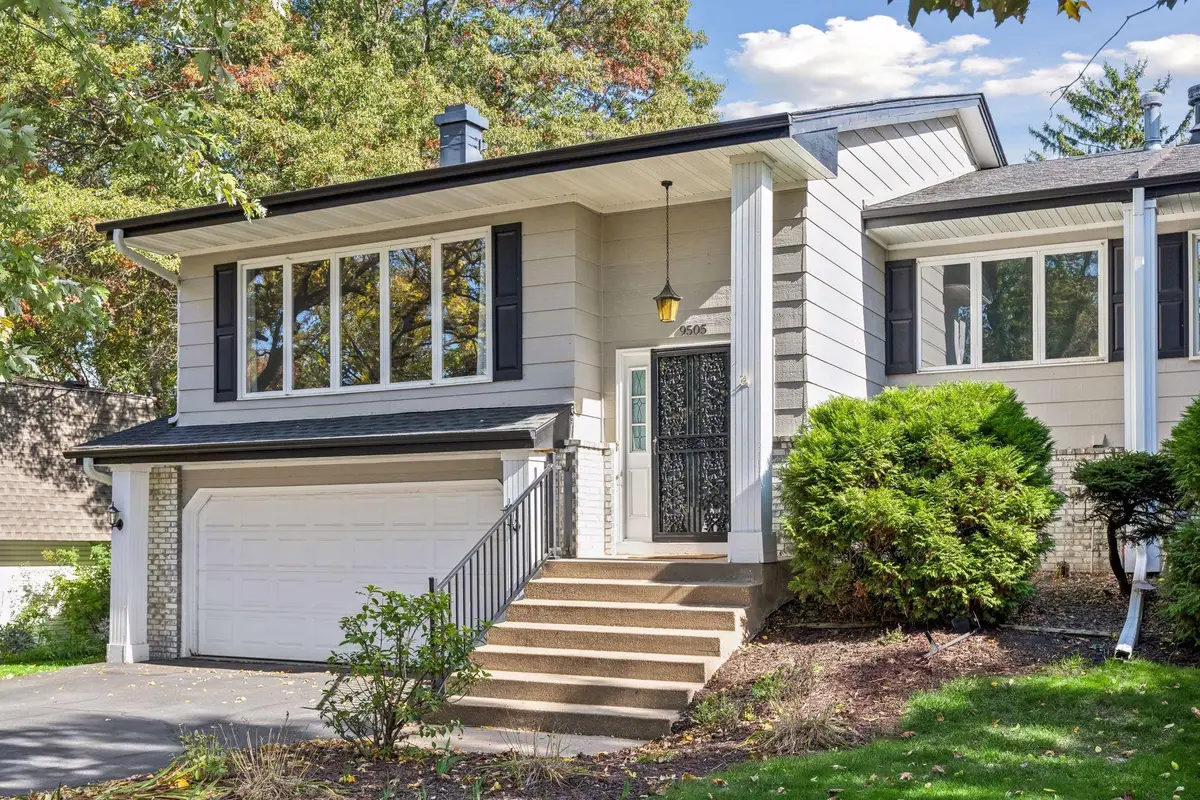 9505 Clubhouse Road, Eden Prairie, MN 55347 - #1