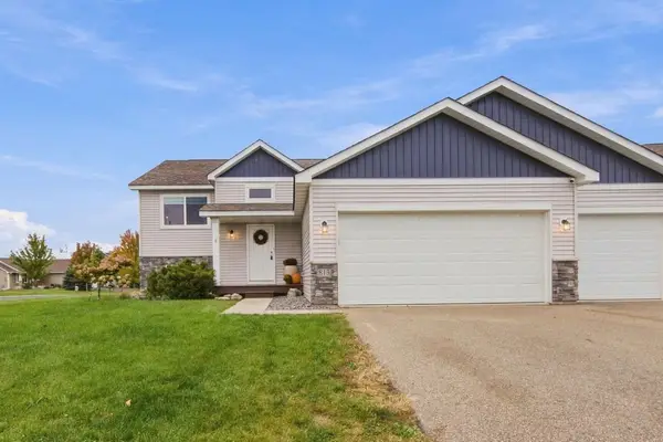 813 Hickory Curve, Watertown, MN 55388