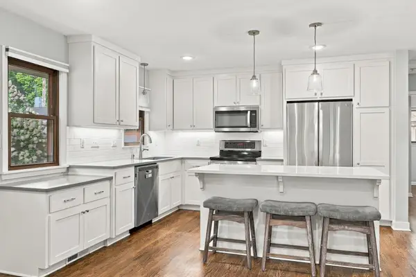 176 Fairview Avenue S, Saint Paul, MN 55105