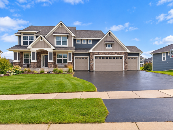 19235 Huxley Avenue, Lakeville, MN 55044