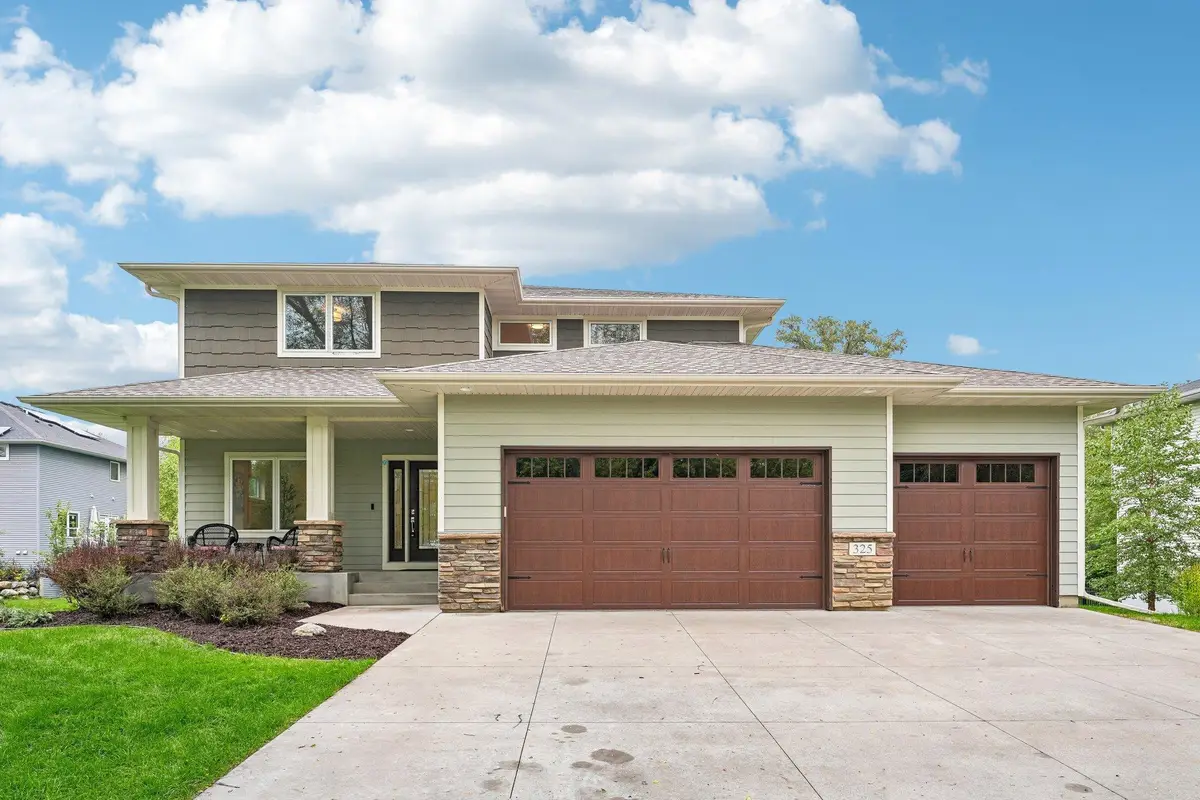 325 County Road B W, Roseville, MN 55113 - #1