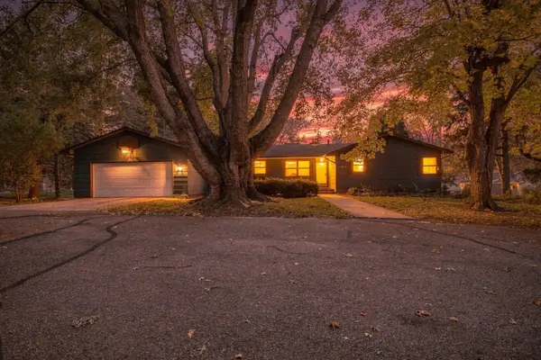 1480 Crestview Lane, Owatonna, MN 55060