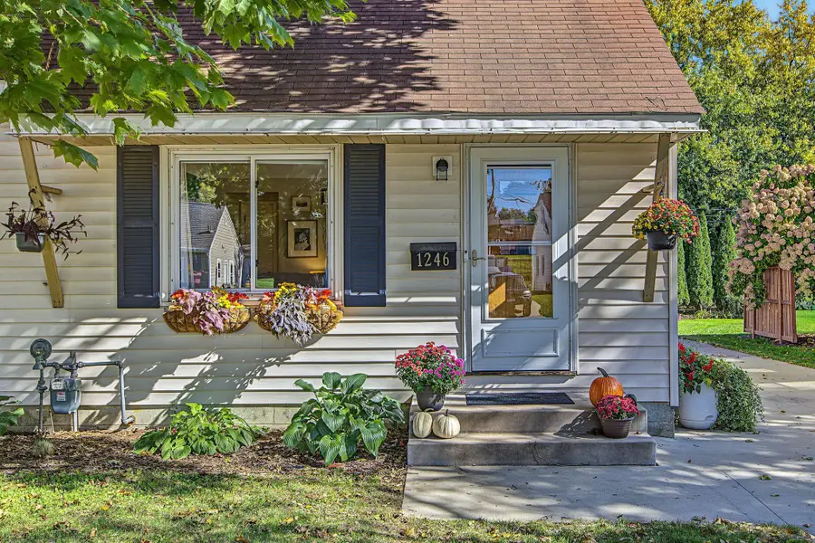 1246 Smith Avenue S, Saint Paul, MN 55118 - #2