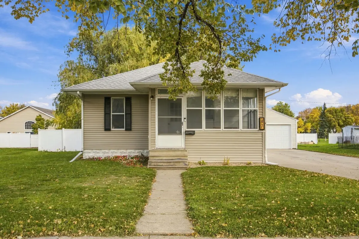 47 Center Street, West Fargo, ND 58078 - #1