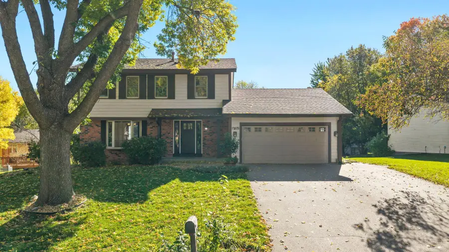 12575 Fescue Court, Eden Prairie, MN 55347 - #2