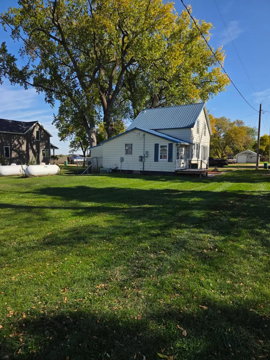 405 1st Avenue E, Abercrombie, ND 58001 - #2