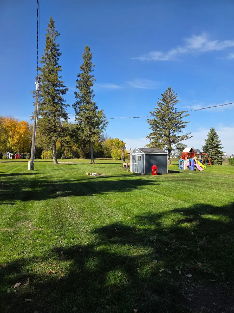 405 1st Avenue E, Abercrombie, ND 58001 - #3