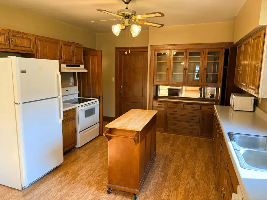 1223 S Jefferson Street, New Ulm, MN 56073 - #3