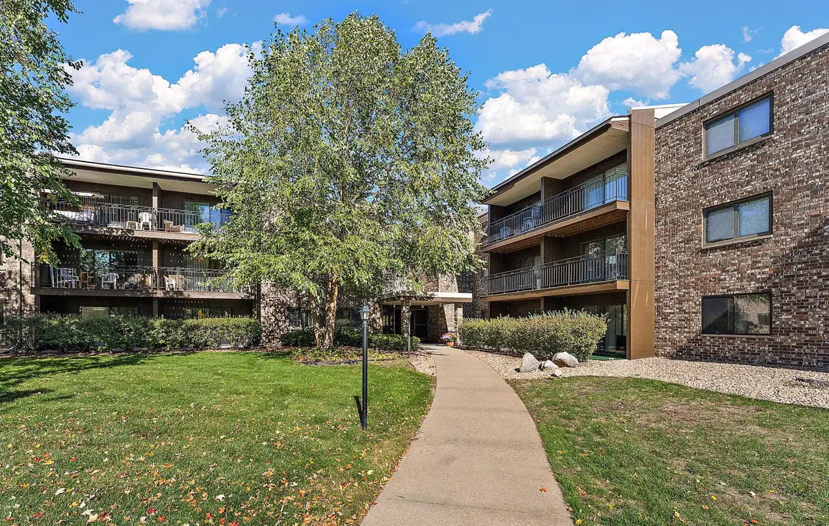 4100 Parklawn Avenue #318, Edina, MN 55435 - #1