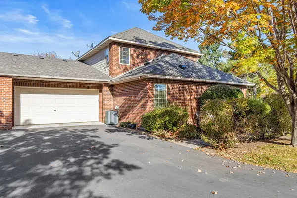 1908 Hunter Hill Road, Hudson, WI 54016