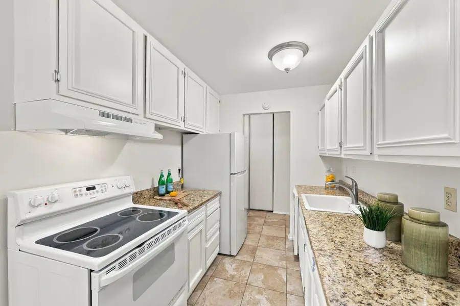 4548 Cedar Lake Road S #6, Saint Louis Park, MN 55416 - #2