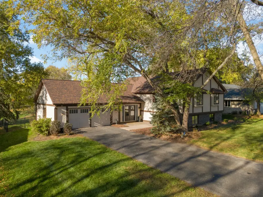 14315 Wedgeway Court, Eden Prairie, MN 55346 - #3