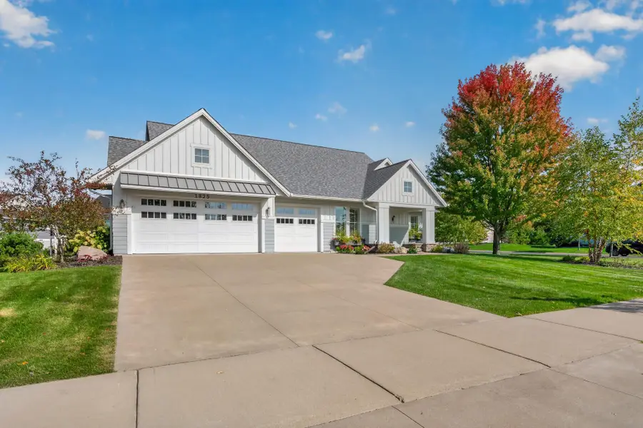 1825 Annika Drive N, Lake Elmo, MN 55042 - #2