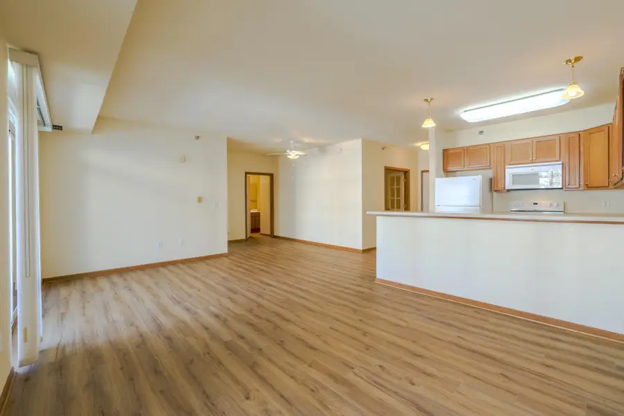 8200 W 33rd Street #323, Saint Louis Park, MN 55426 - #2