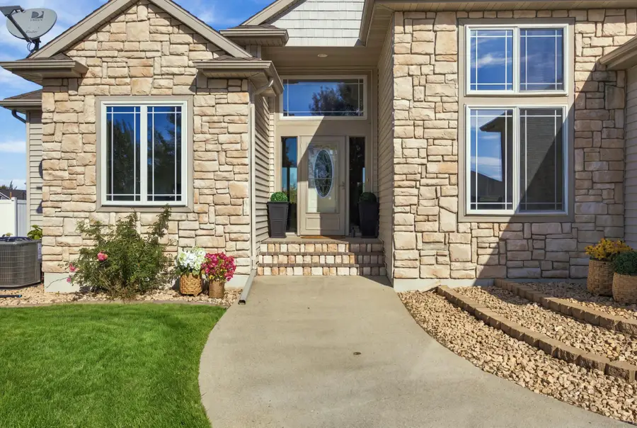 718 N Sedona Drive, West Fargo, ND 58078 - #3